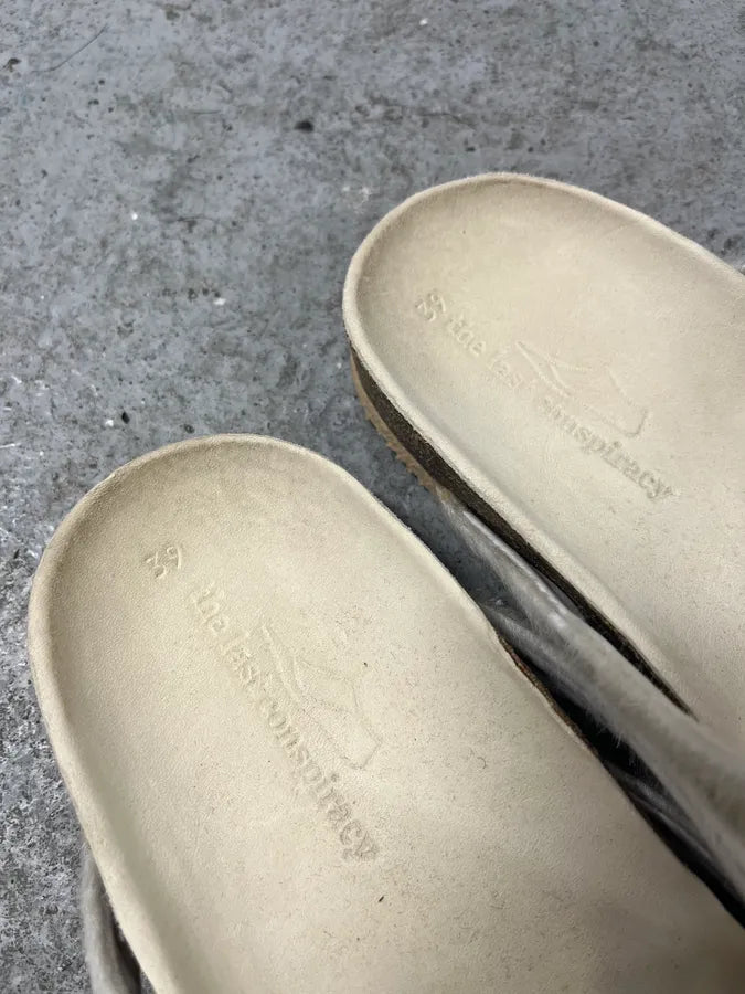 The Last Conspiracy White Pony Hair Sandals ypdQJlt 5