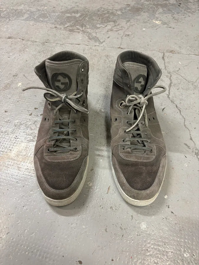 2010s Gucci Eyed Grey Suede Leather High Sneakers ZSRXEar 1