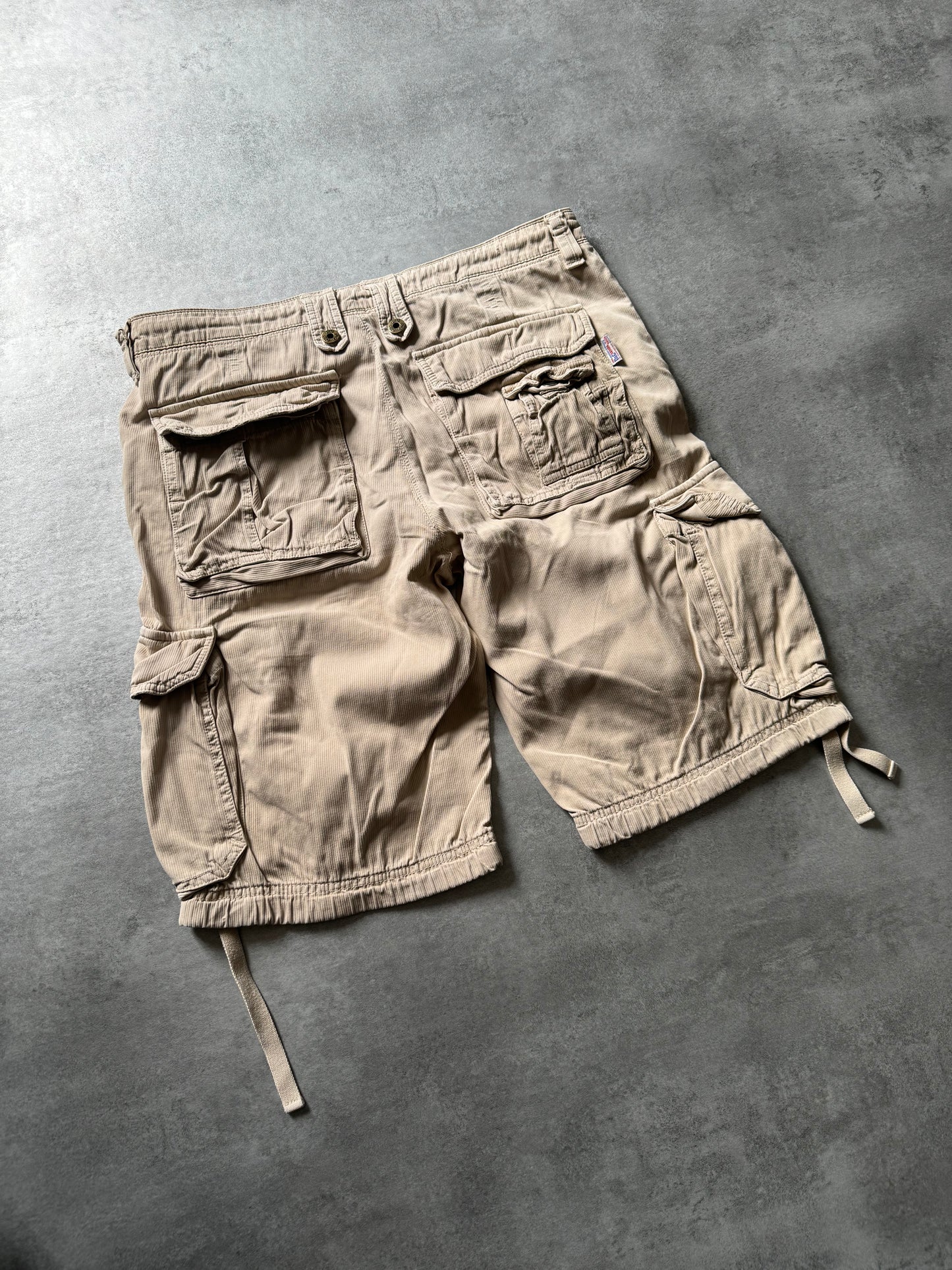 FW2006 Dolce & Gabbana Multi Pockets Cargo Beige Shorts (L) - 3