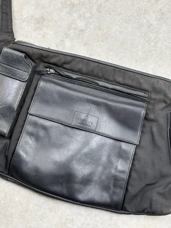 2000s Gucci Black Leather Multi-Pocket Crossbody Bag by Tom Ford jgDWzMu 4