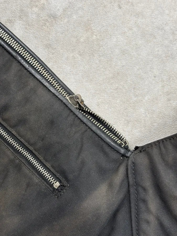 2000s Gucci Black Leather Multi-Pocket Crossbody Bag by Tom Ford jgDWzMu 6