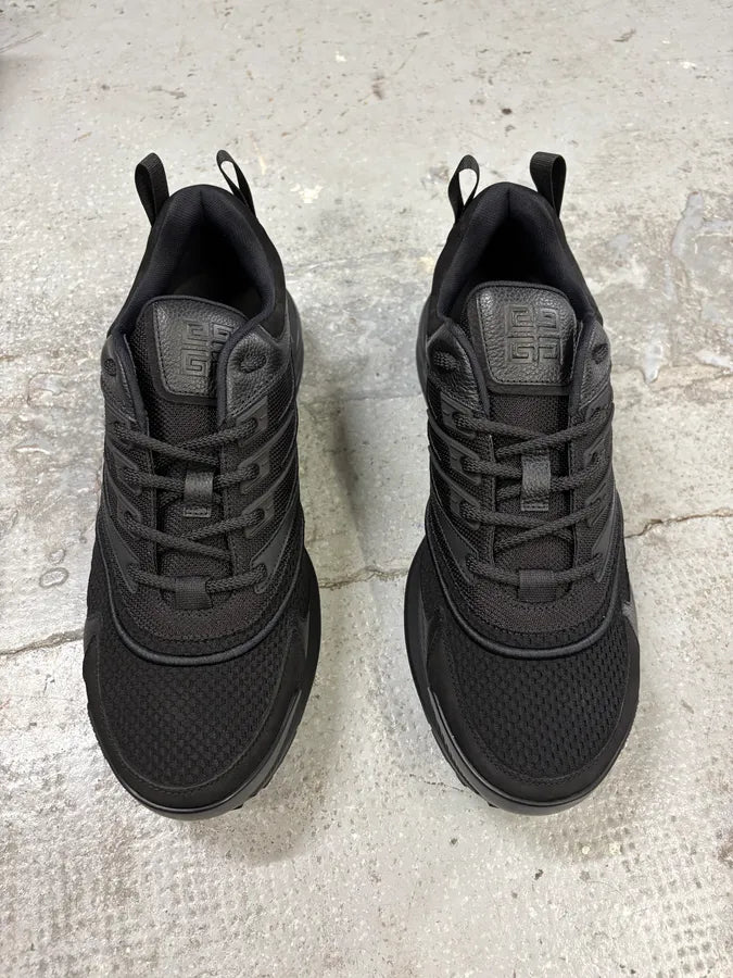 Givenchy Runners Black GIV 1 TR Sneakers AArYGiM 1