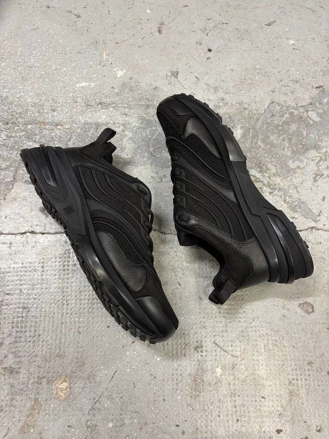 Givenchy Runners Black GIV 1 TR Sneakers AArYGiM 5