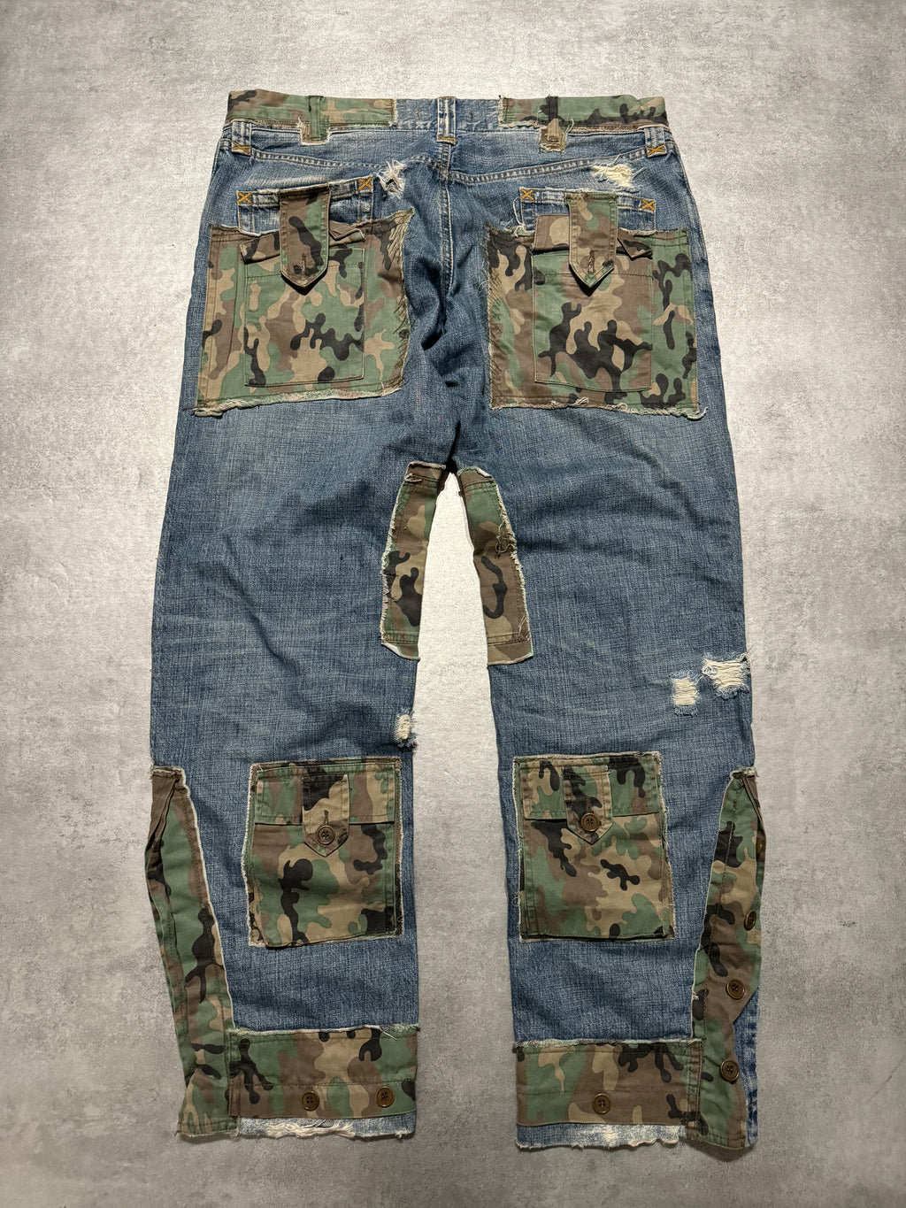FW2005 Dolce & Gabbana Hybride Camo Multi Pockets Rebel Denim Jeans (XL) - 3