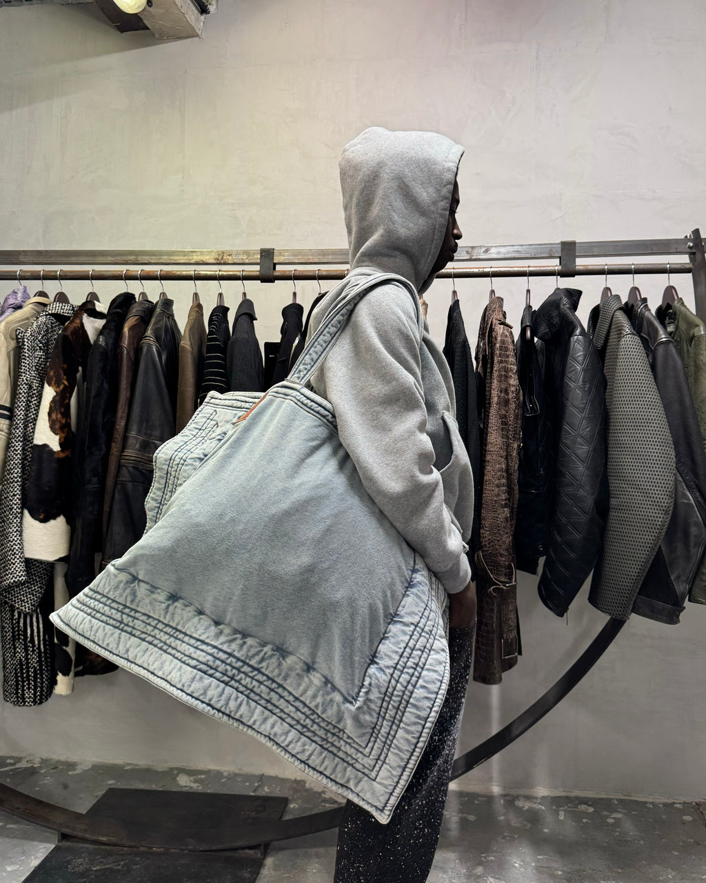 SS2024 Y/Project Ice Blue Denim Extra Cabas Bag (OS) - 2