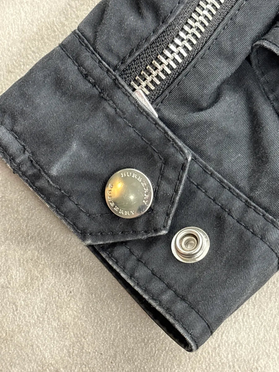 2010s Burberry Black Minimalist Zip-up Jacket uzIrdNpC 11