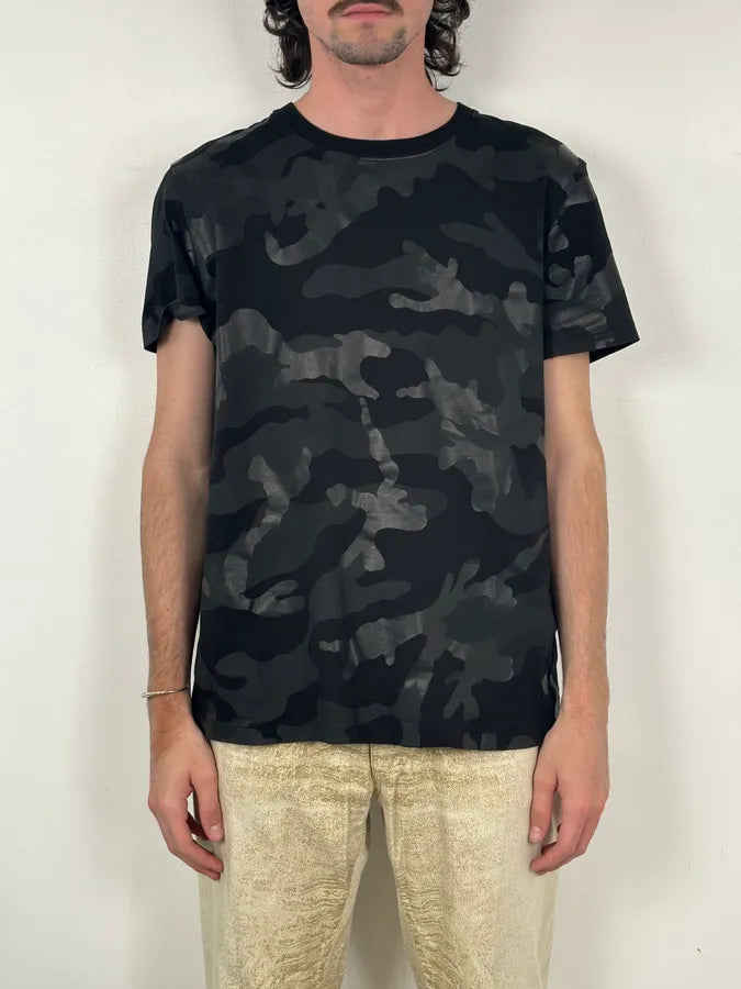 Valentino Black Military Camouflage T-Shirt ZyMROZY 1