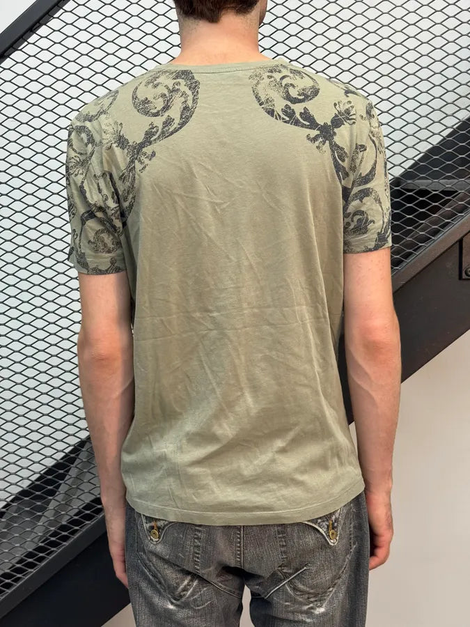 SS2015 Versace Khaki Green Abstract Baroque Faded T-Shirt  jYURZWJ 2