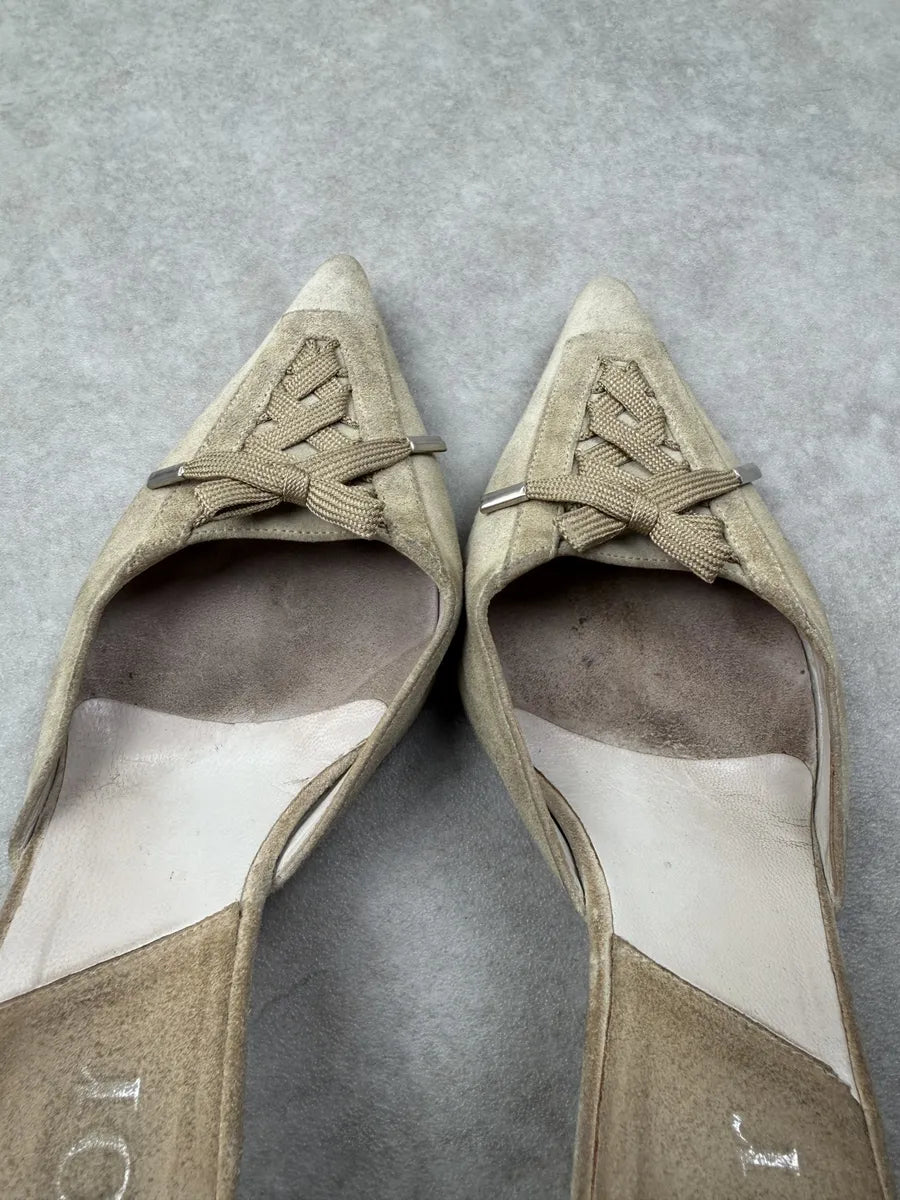 AW2002 Dior Beige Suede Kitten Laced Pumps by John Galliano FodceGF 9
