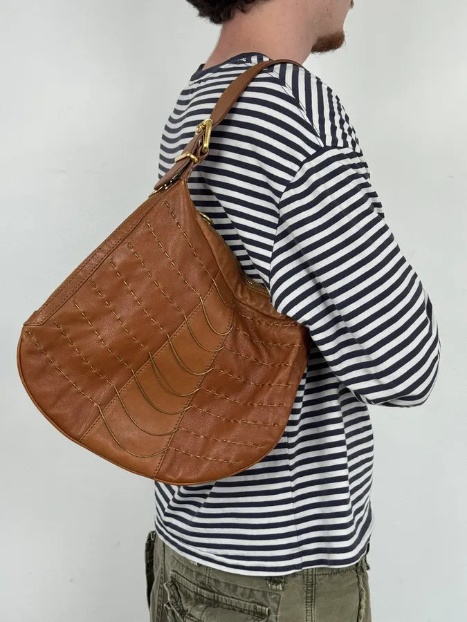 2000s Fendi Brown Leather Scalloped Detail Shoulder Bag VFGRxHk 2