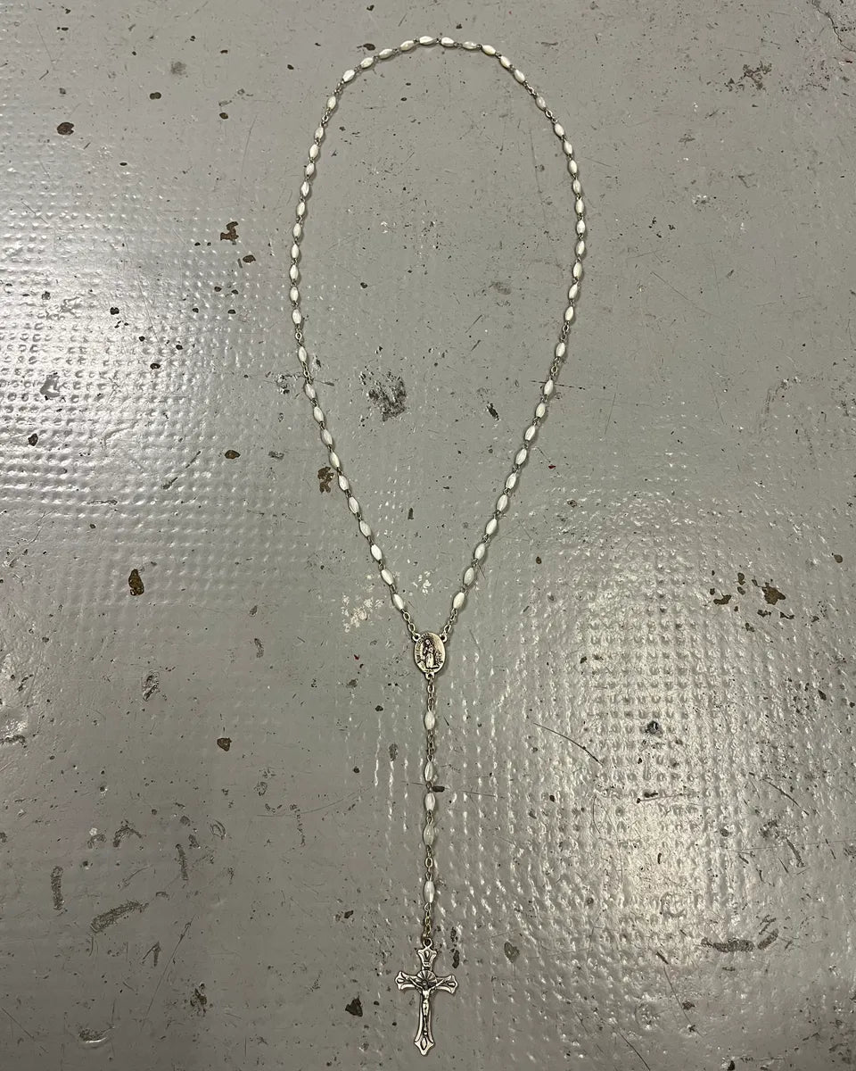 Vintage White Beaded Metal Rosarie Necklace YAhlSqd 0