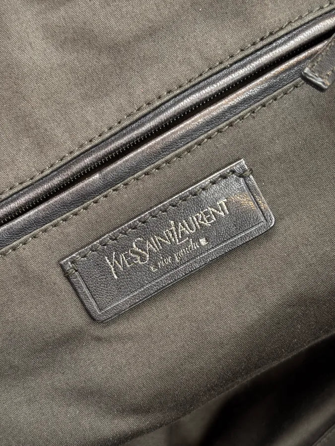 AW2009 Yves Saint Laurent Bordeaux Leather Handle Bag yneObjV 17