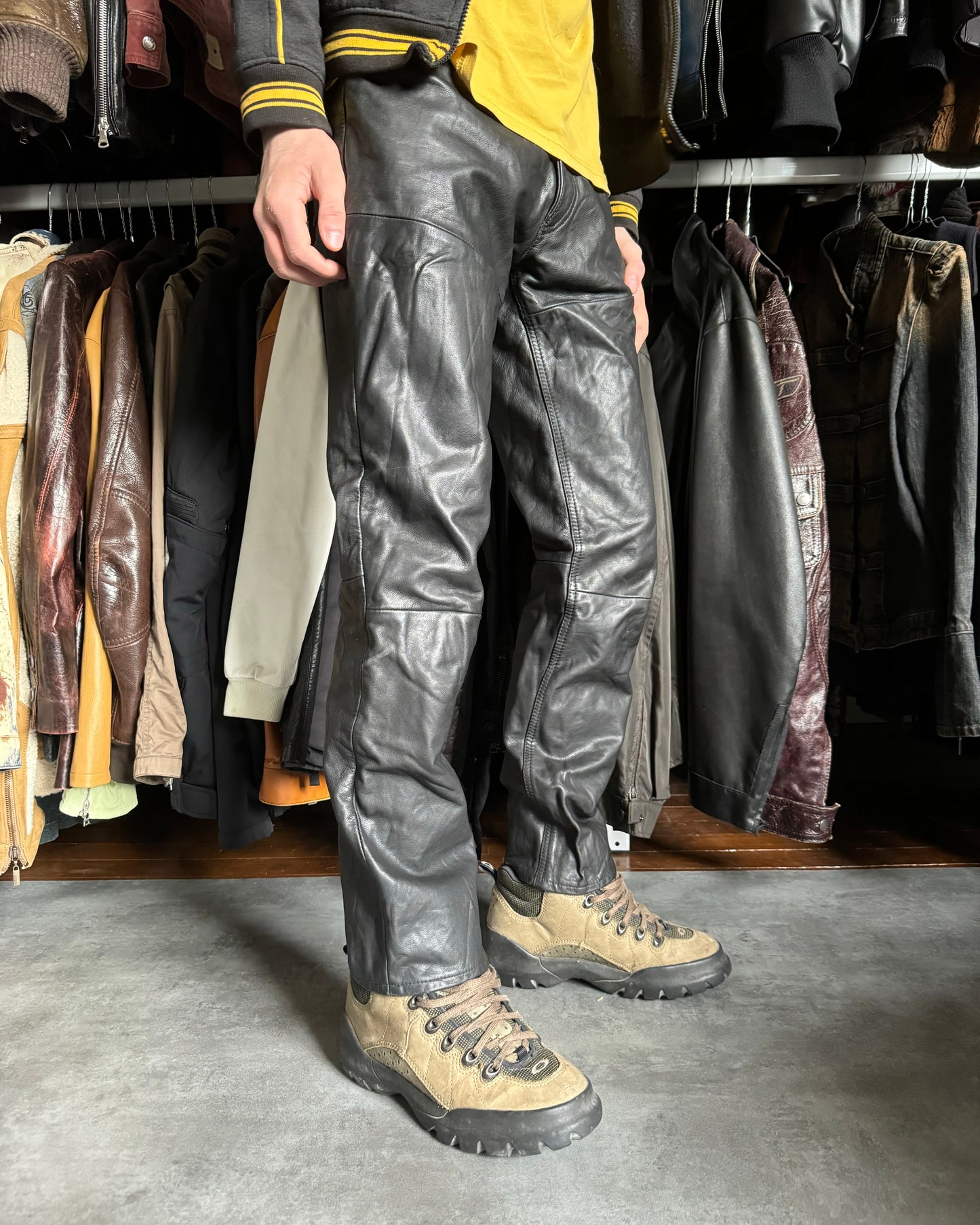 Dainese Black Moto Biker Leather Pants (S) - 3