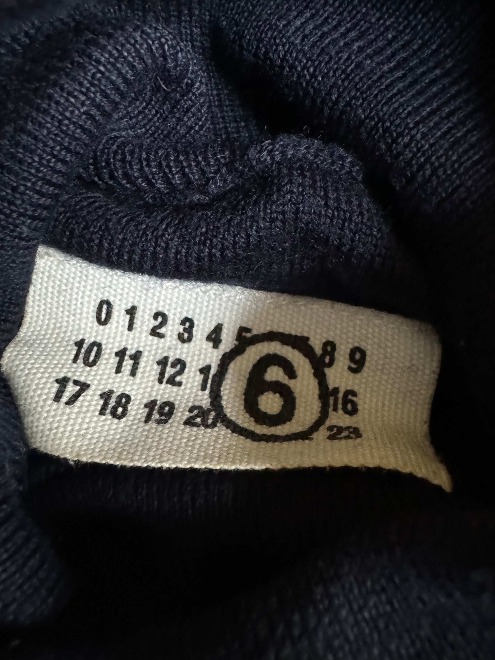 2000s Maison Martin Margiela Navy Wavy Turtleneck  (XS/S) - 7