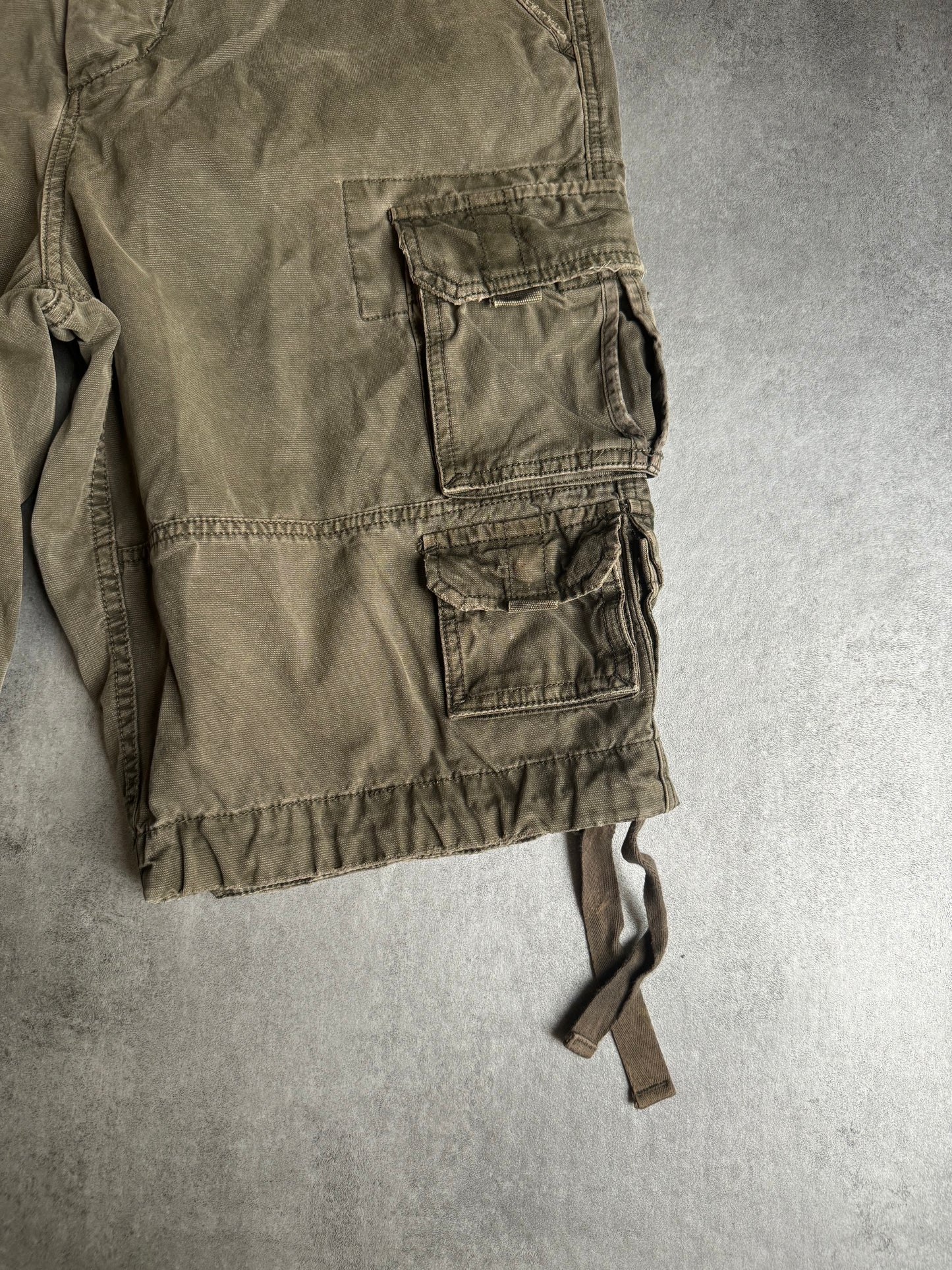 FW2006 Dolce & Gabbana Multi Pockets Cargo Olive Shorts  (L) - 8