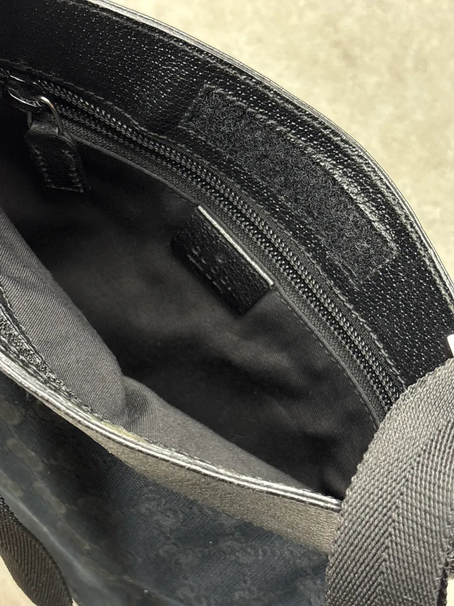Gucci Black Canvas GG Monogram Crossbody Bag wEWQOLId 11