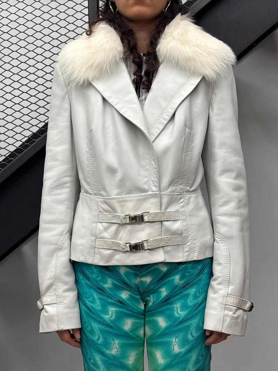 2000s Gucci White Leather Fur Collar Buckle Strap Leather Jacket wYUAnIaj 1