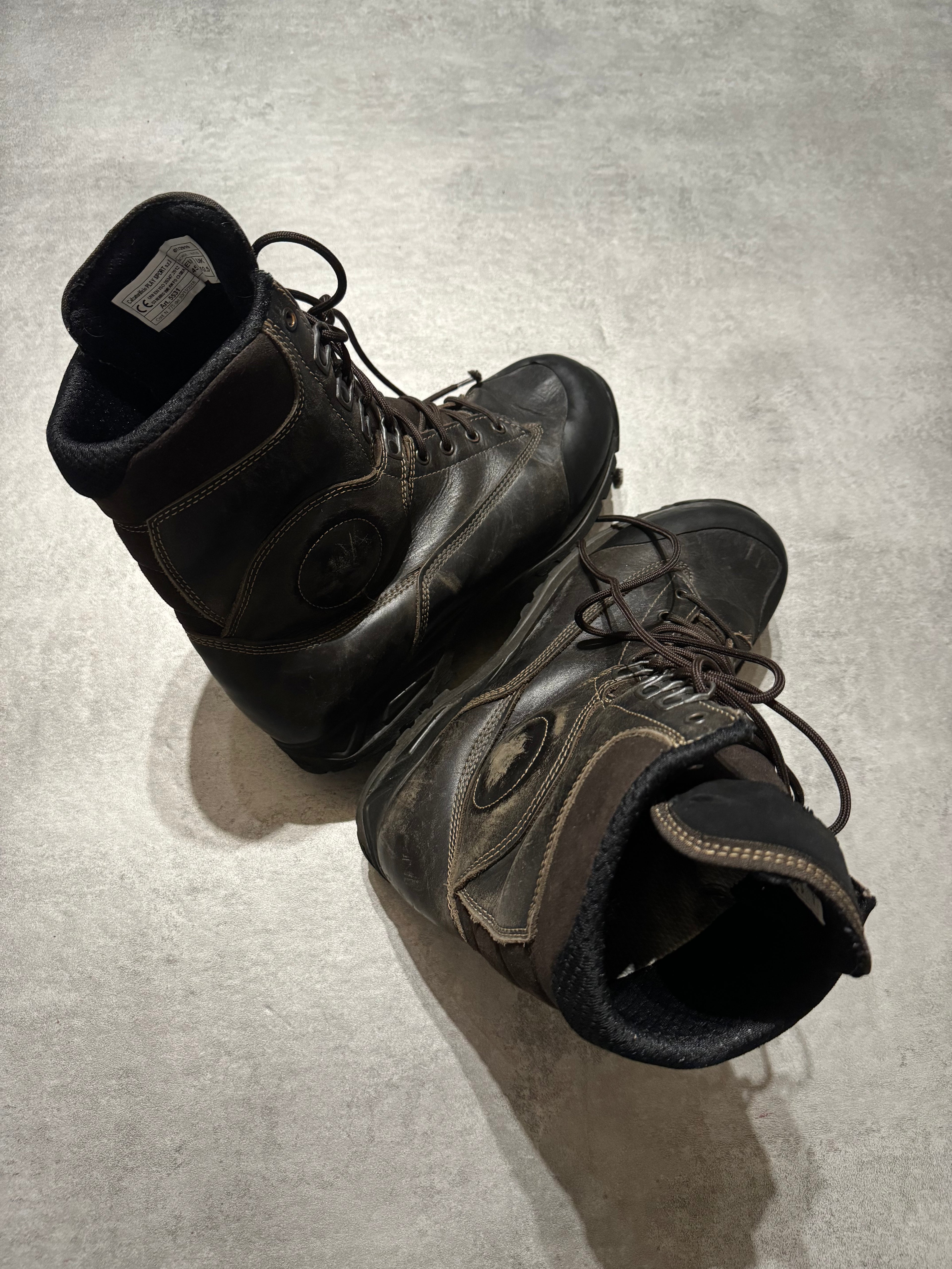 AW2019 Combat Brown Cozy Vibram Boots (45) - 4