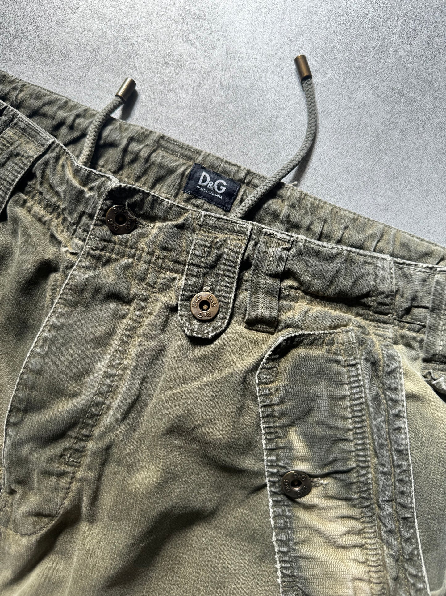 FW2006 Dolce & Gabbana Multi Pockets Cargo Olive Shorts (L) - 5