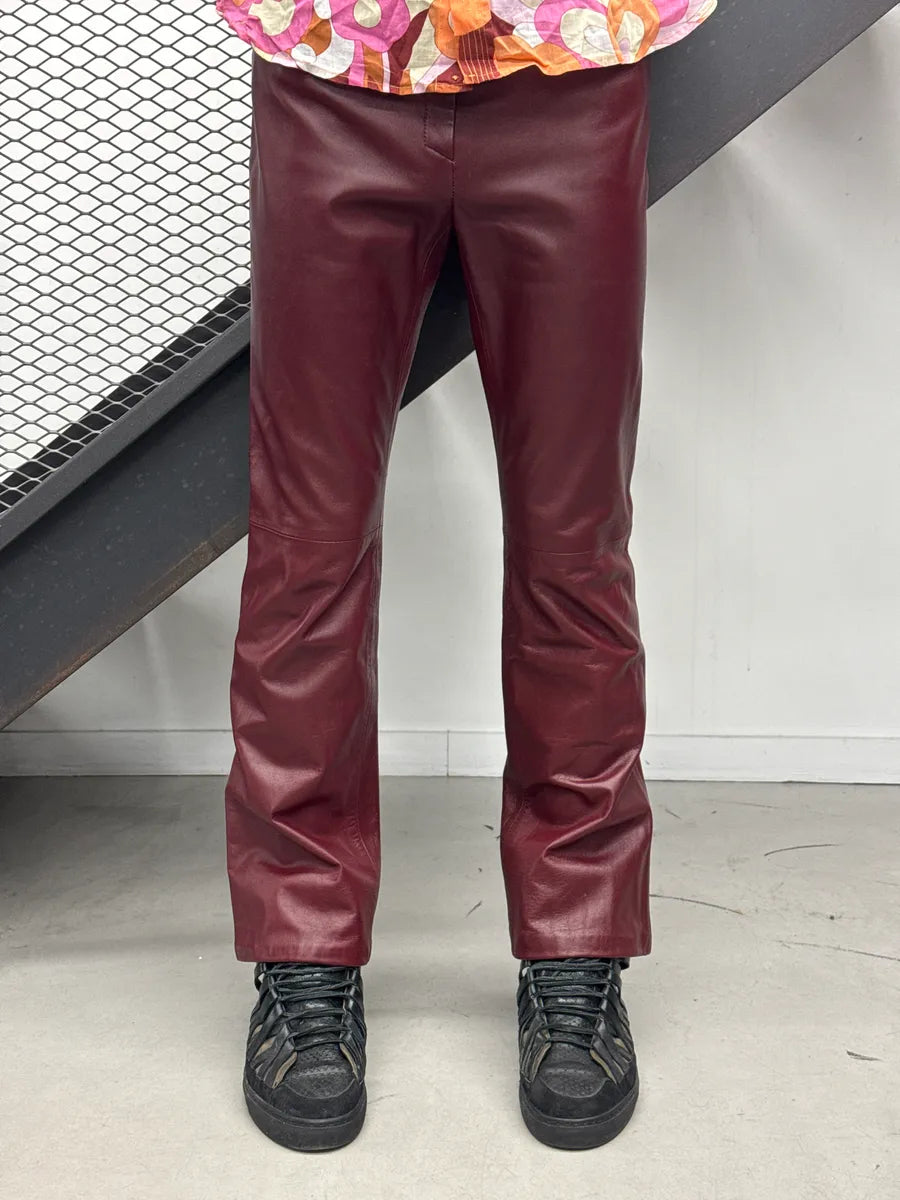 2000s Gianfranco Ferré Burgundy Leather High Waist Bootcut Pants wbQEysDy 1