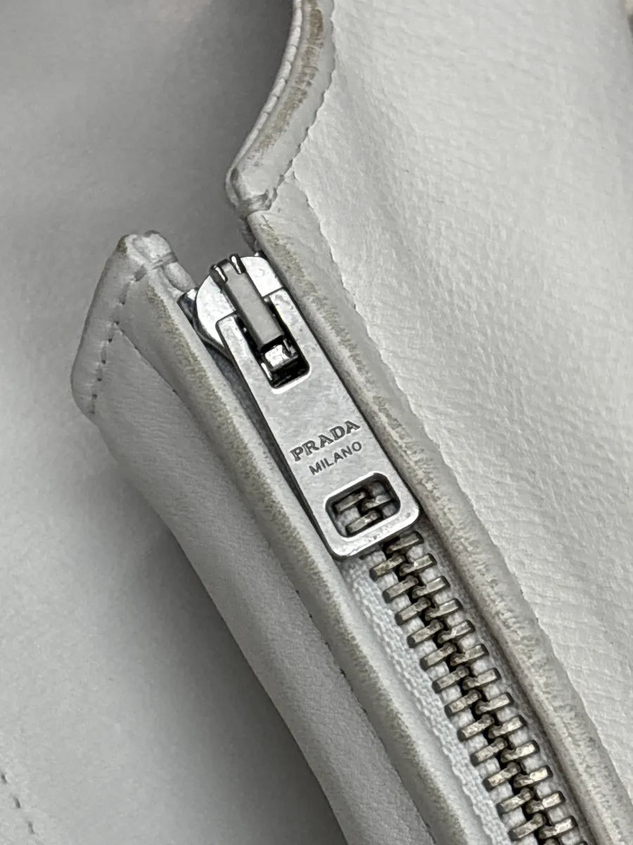 SS2023 Prada White Buckle Leather Vest wmkblbEz 7