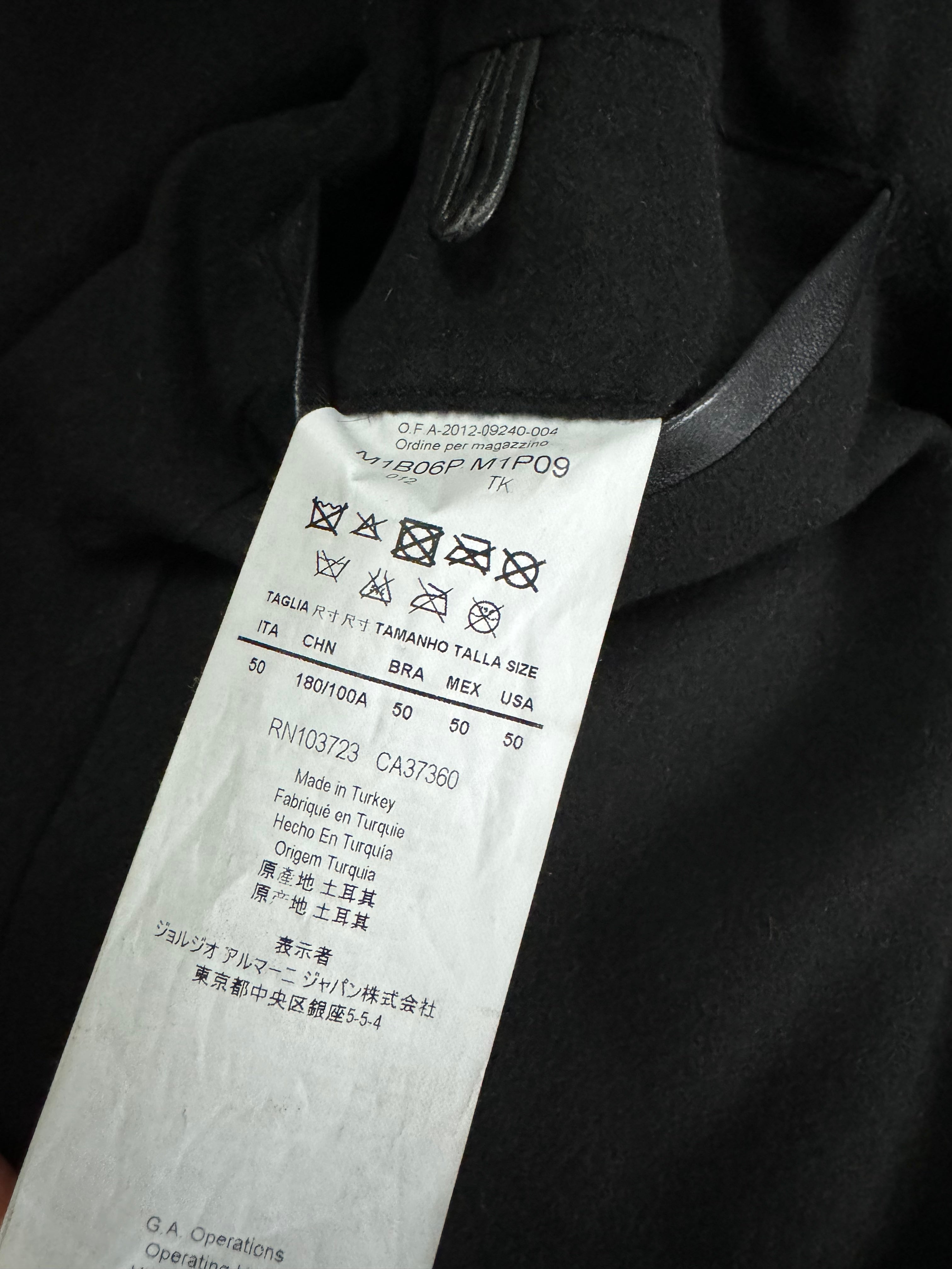 ジャケット・アウター AW2013 EMPORIO ARMANI Goat Fur Jacket FW2013 Emporio Armani Goat Fur Black & Red Hooded Avant-Garde