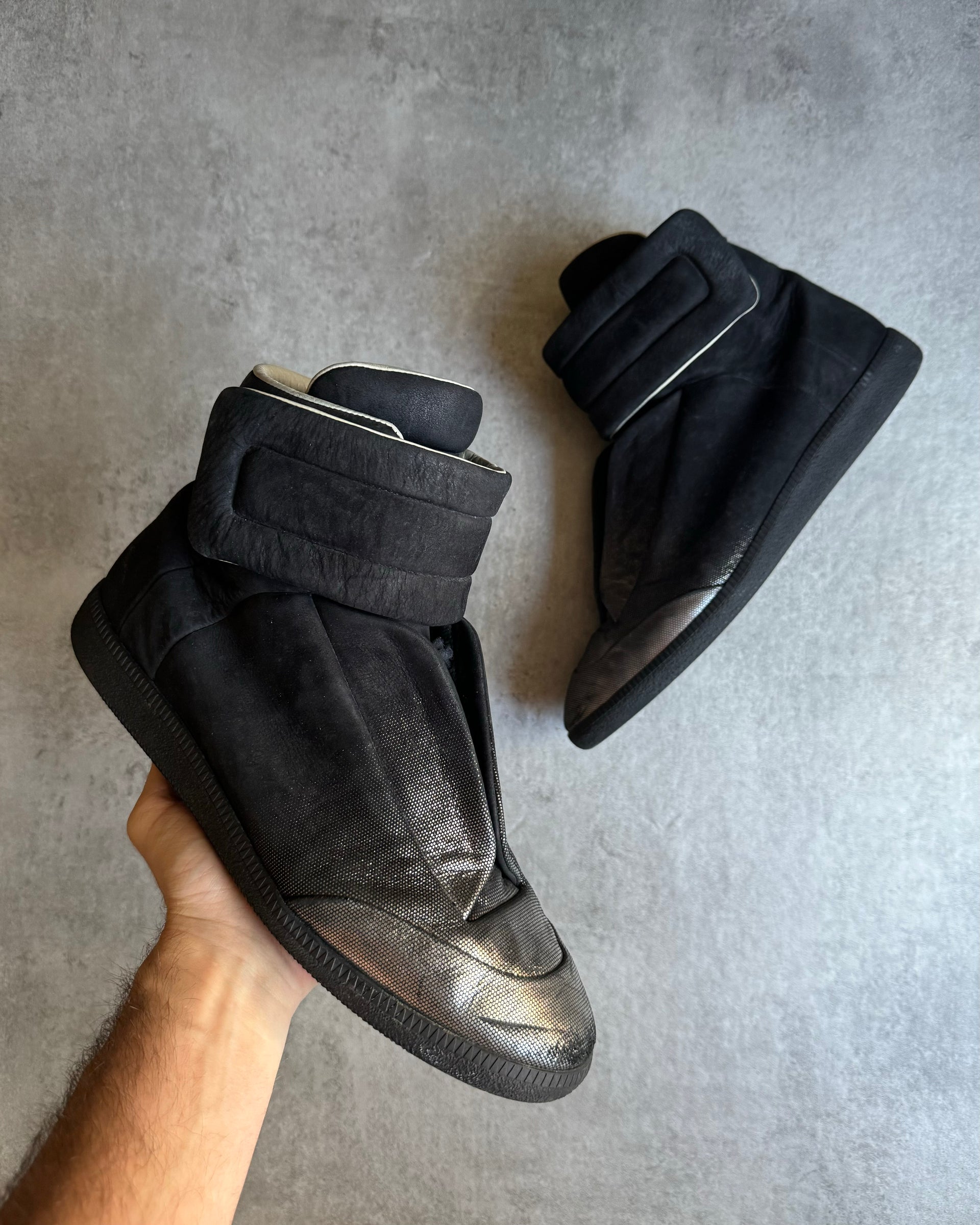 Maison Margiela Future High Black & Bronze (45eu/us11) – Dolce Maison Margiela Future High Black & Bronze (45eu/us11) – Dolce