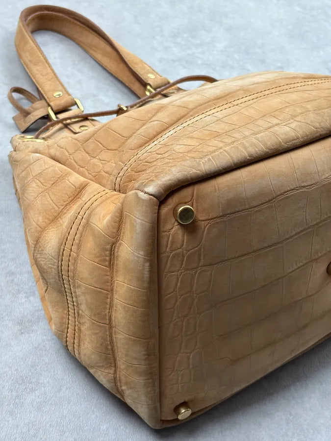 2000s Yves Saint Laurent Beige Crocodile Embossed Leather Bucket Bag nkANnvg 15