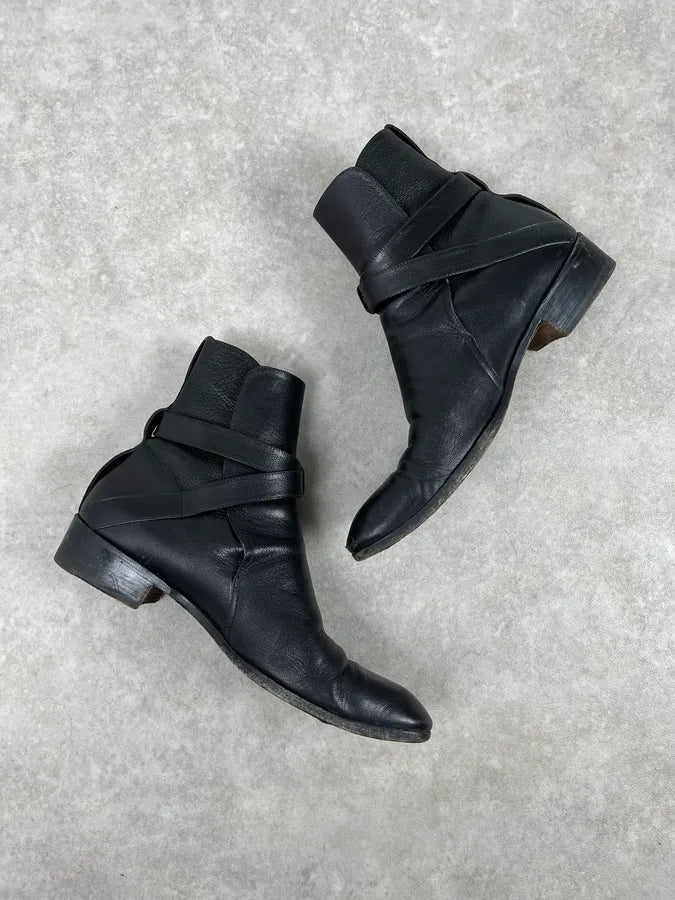 AW2005 Yves Saint Laurent Black Leather Buckle Strap Boots yIenPPJ 1