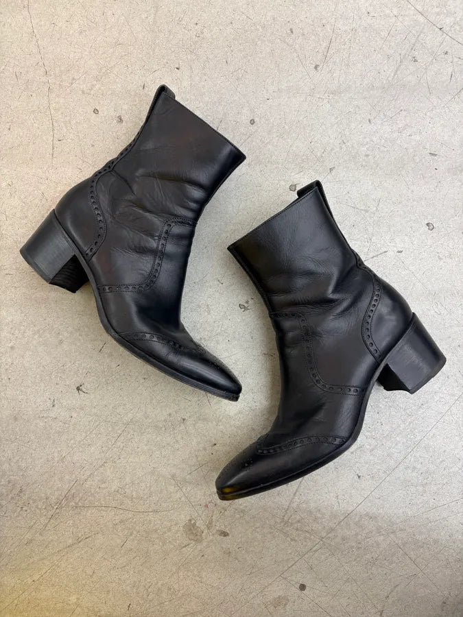 Yves Saint Laurent Black Leather Studded Boots NbvaCIG 4