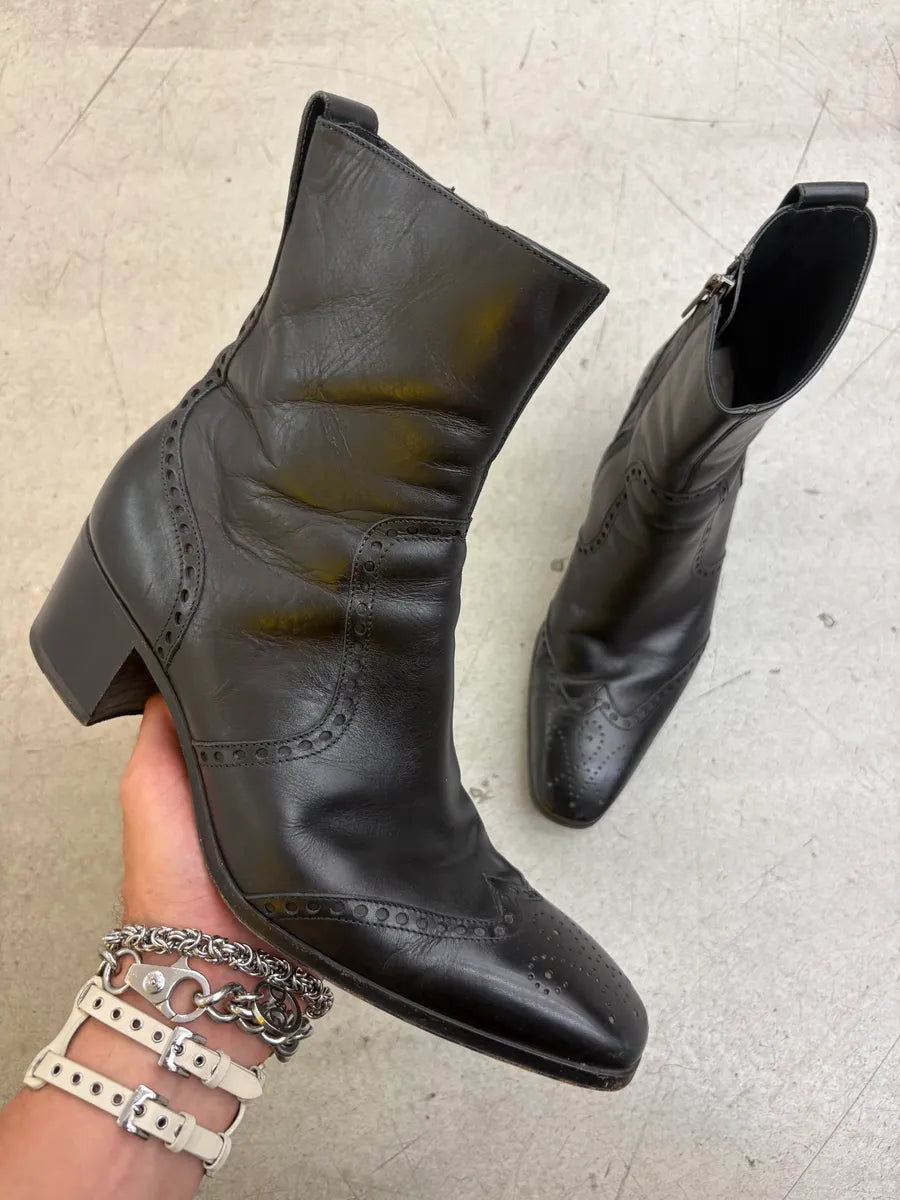 Yves Saint Laurent Black Leather Studded Boots NbvaCIG 0