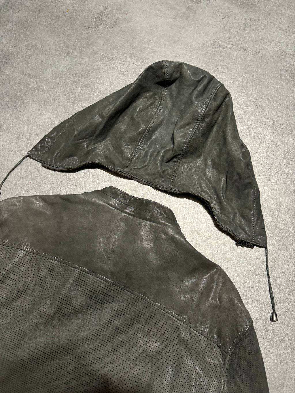 AW1998 Armani Collezioni Hooded Perfored Grey Leather Jacket (L) - 7
