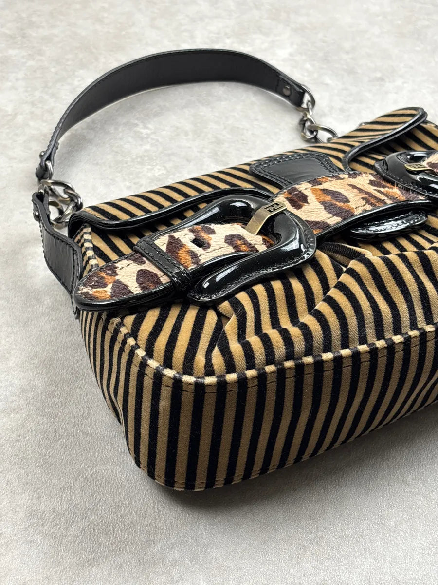 2000s Fendi Camel Velvet Leopard Pony Hair Buckle Striped Shoulder Bag zJXiPLvZ 12
