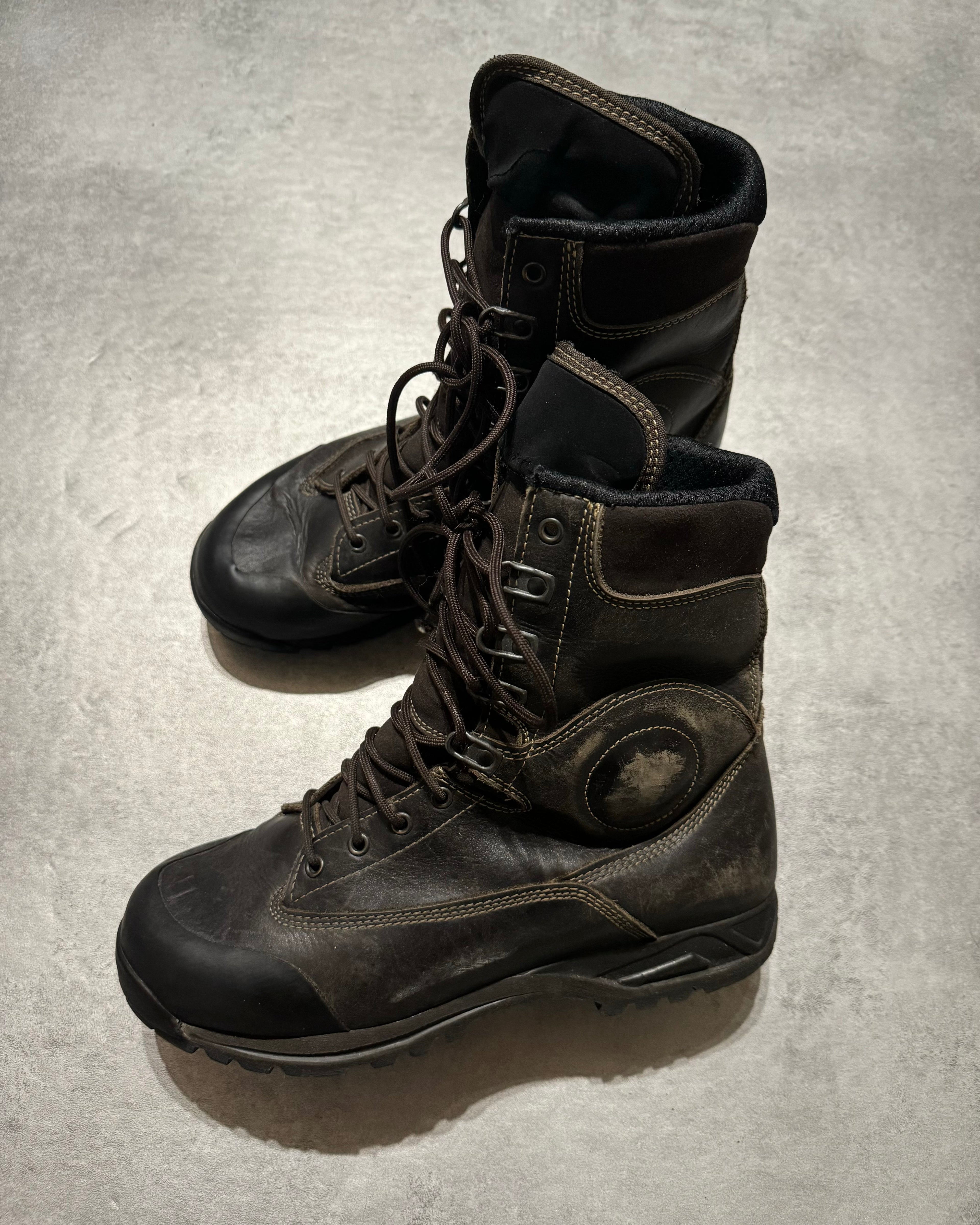 AW2019 Combat Brown Cozy Vibram Boots (45) - 9