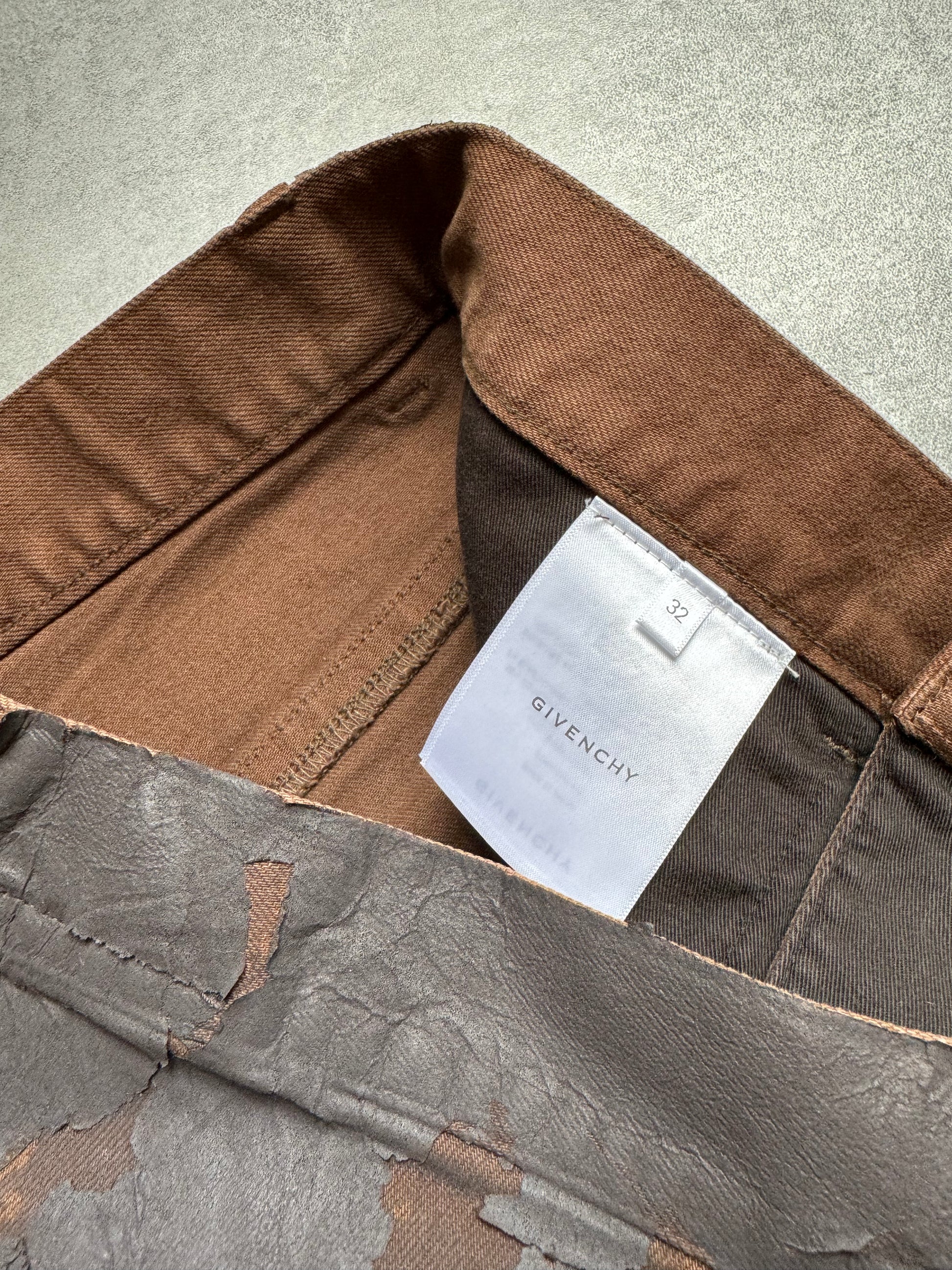 AW2022 Givenchy Distressed Cracked Brown Biker Pants (M) - 9