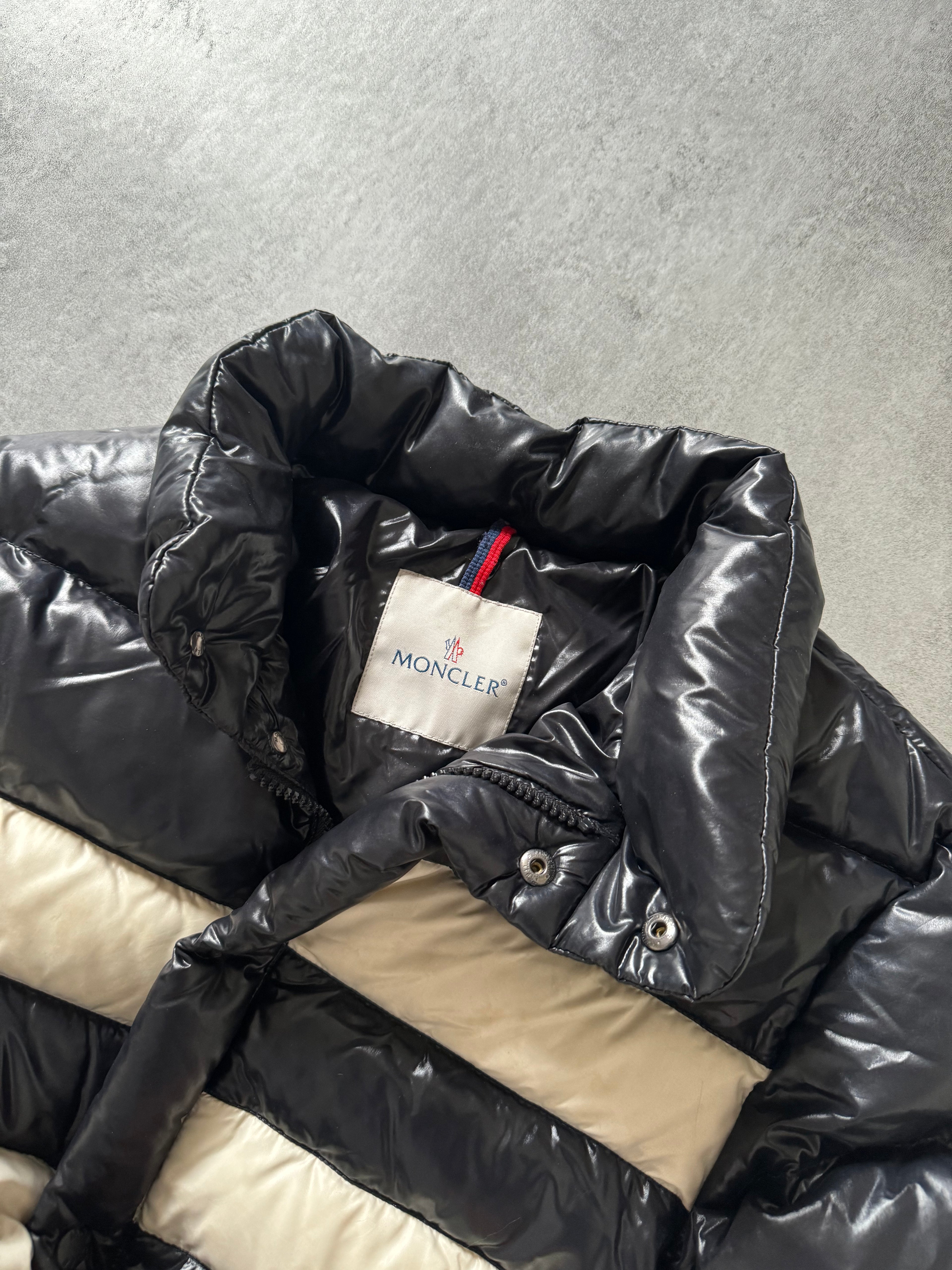 2000s Moncler Thomas Mountain Puffer Jacket (M) – Dolce Vita Hub 2000s Moncler Thomas Mountain Puffer Jacket (M) – Dolce Vita Hub