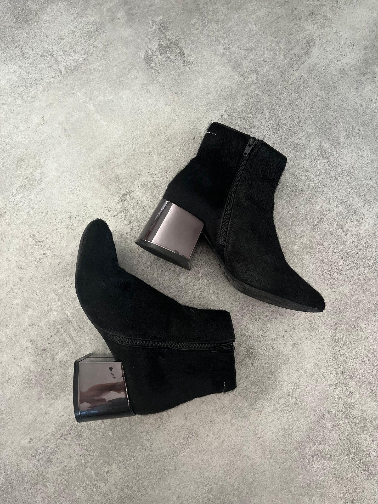 Maison Margiela MM6 Black Fur Boots (36) - 4