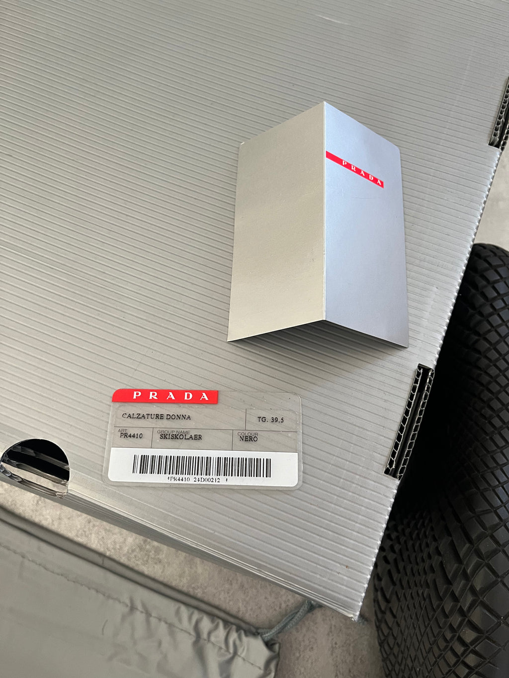 FW1999 Prada Ankle Vibram Leather Boots (40.5eu/us7.5) (40.5) - 8