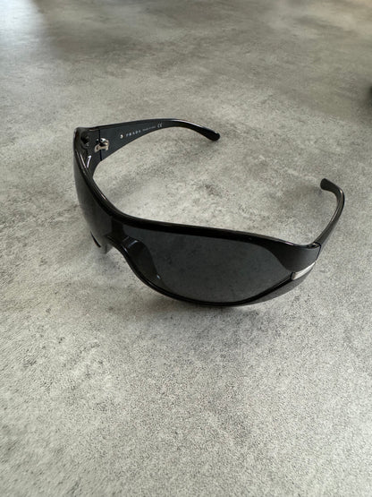 2000s Prada Pure Black Sunglasses (OS) - 5