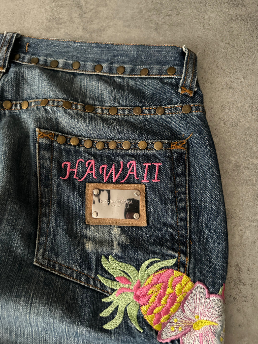 SS2006 Dolce & Gabbana Hawaii Embroideries Denim Jeans  (L) - 5