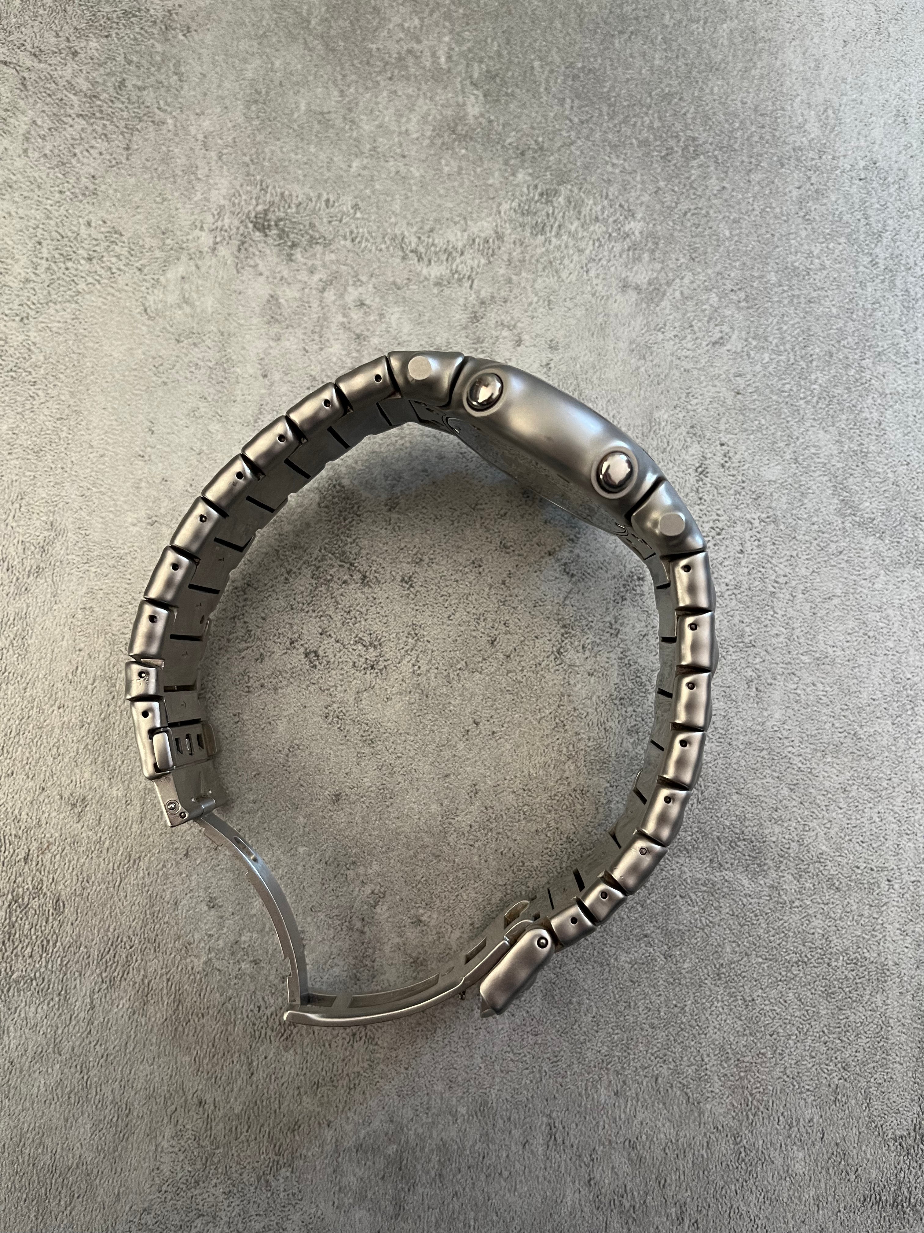 2006 Oakley GMT Silver Steel Watch (OS) - 7