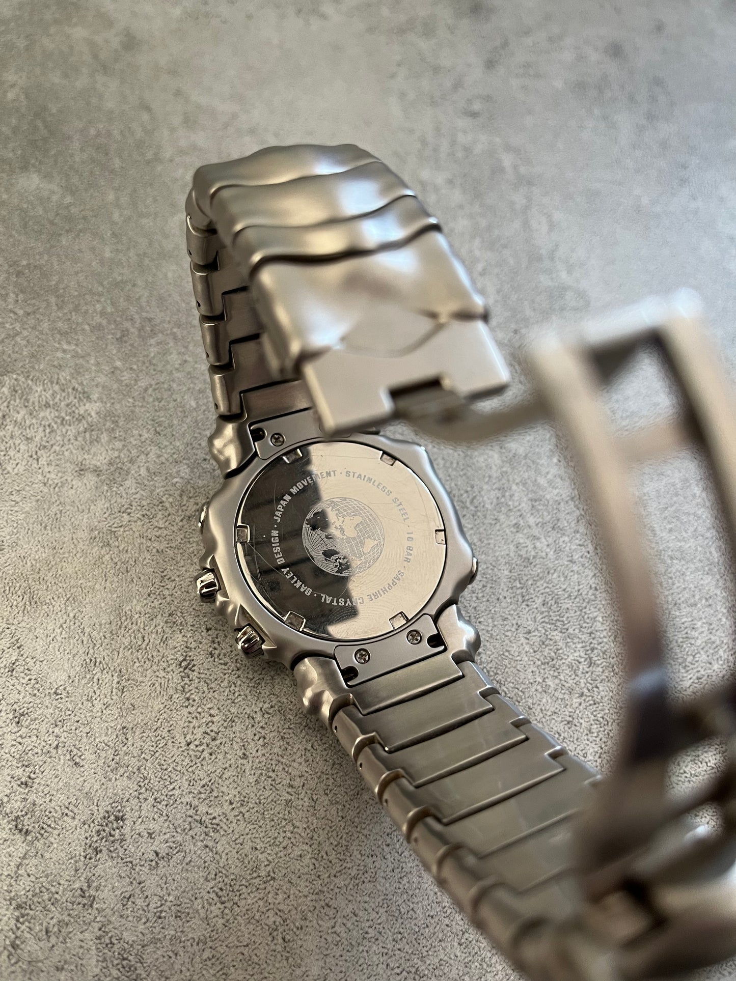 2006 Oakley GMT Silver Steel Watch (OS) - 8